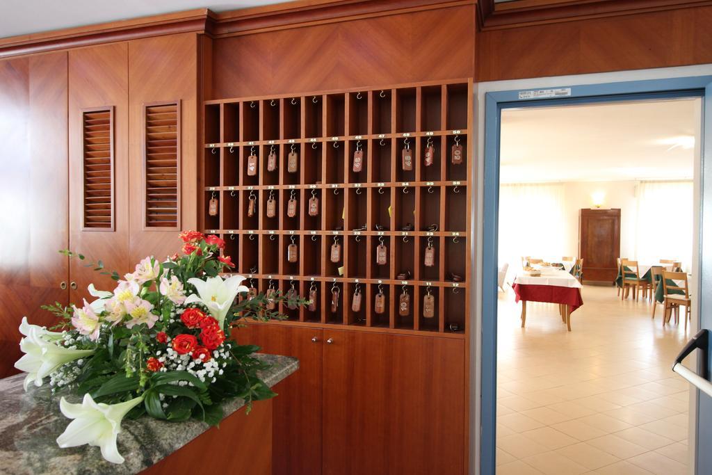 Hotel Italia אוקיובלו מראה חיצוני תמונה