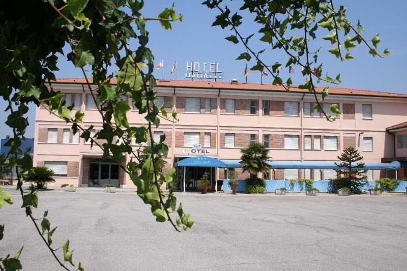 Hotel Italia אוקיובלו מראה חיצוני תמונה